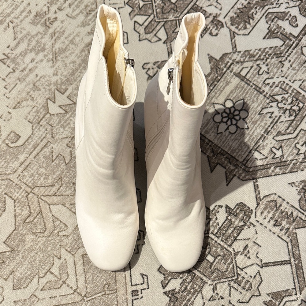 White GO GO BOOTS